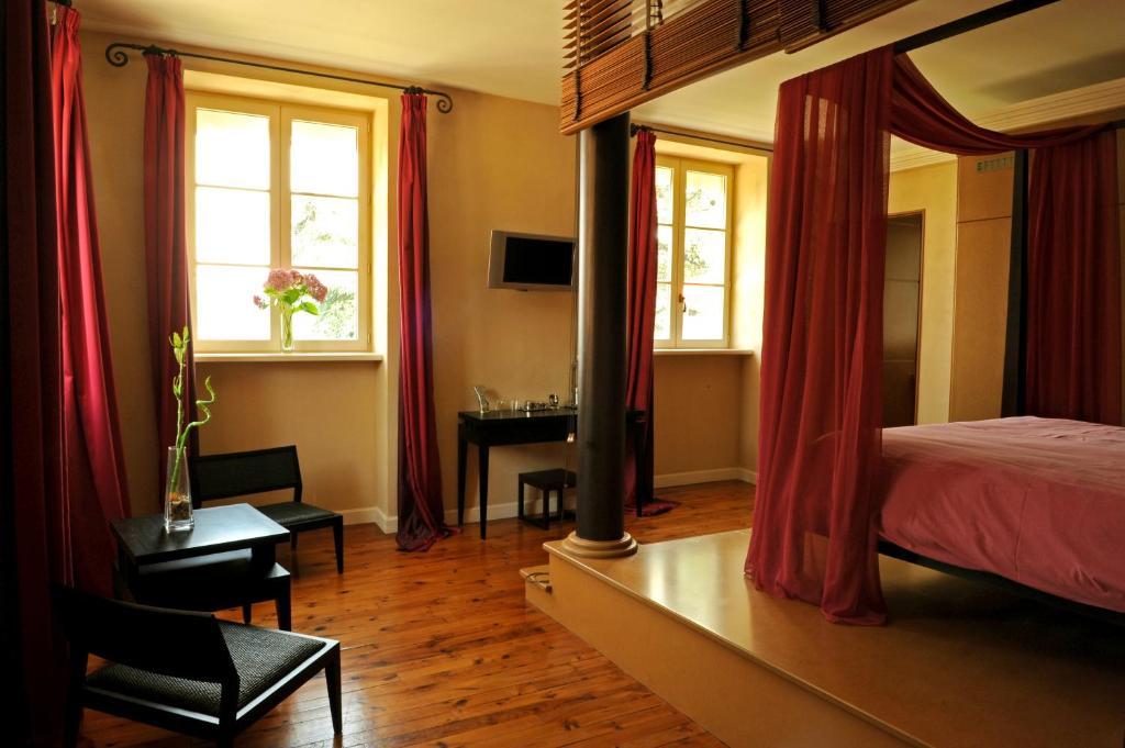 Bed and Breakfast Logis De Nantas Saint-Jean-Bonnefonds Pokoj fotografie
