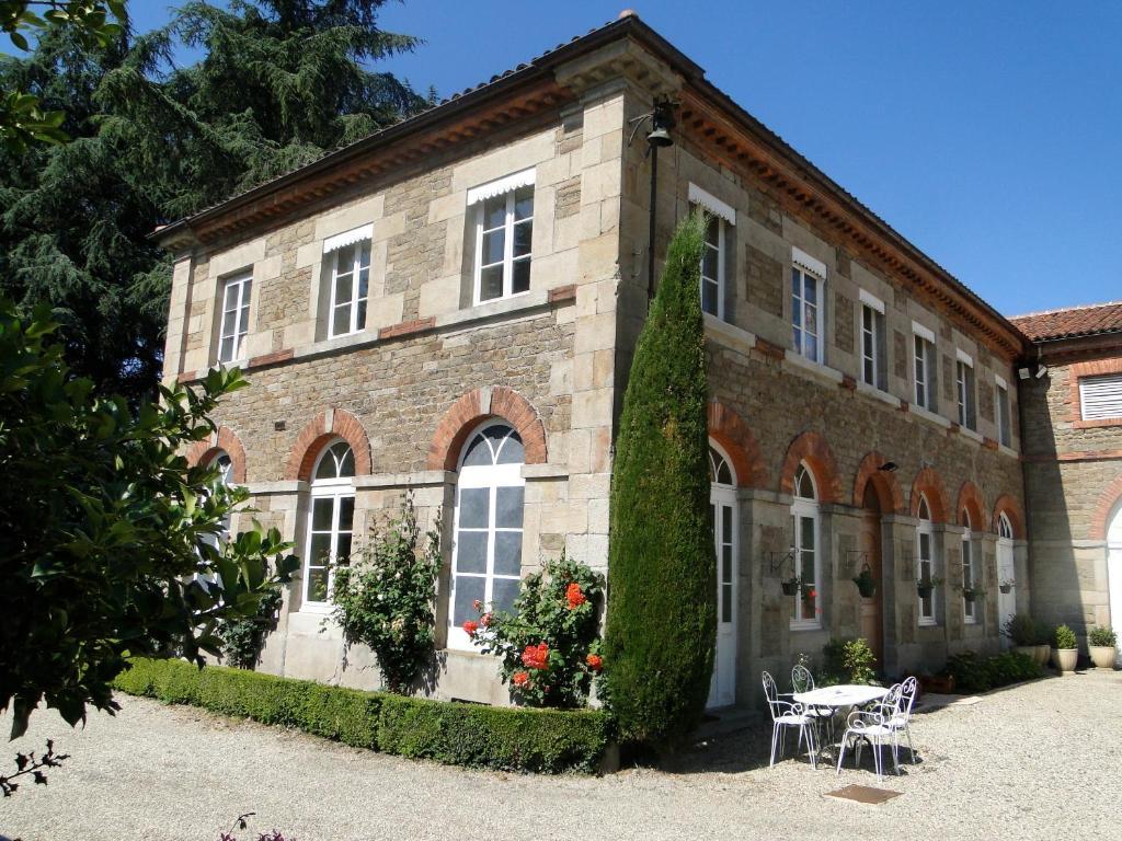 Bed and Breakfast Logis De Nantas Saint-Jean-Bonnefonds Exteriér fotografie